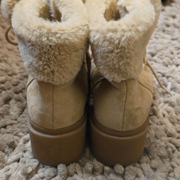 A New Day Women's Size 7 Camel Brushed Faux Fur Hiking Combat Boot Lace Up - Picture 4 of 9